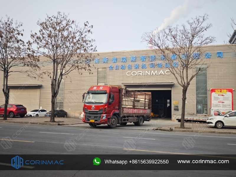 Специально разработанный компанией Corinmac высокоморозостойкий колонный паллетизатор был поставлен в Россию.